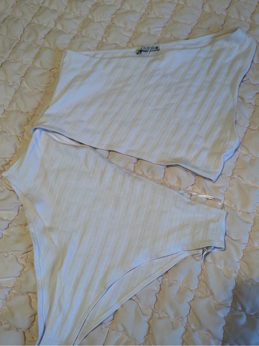 Zara Ribbed One-Shoulder Bodysuit - Picture 2 of 3